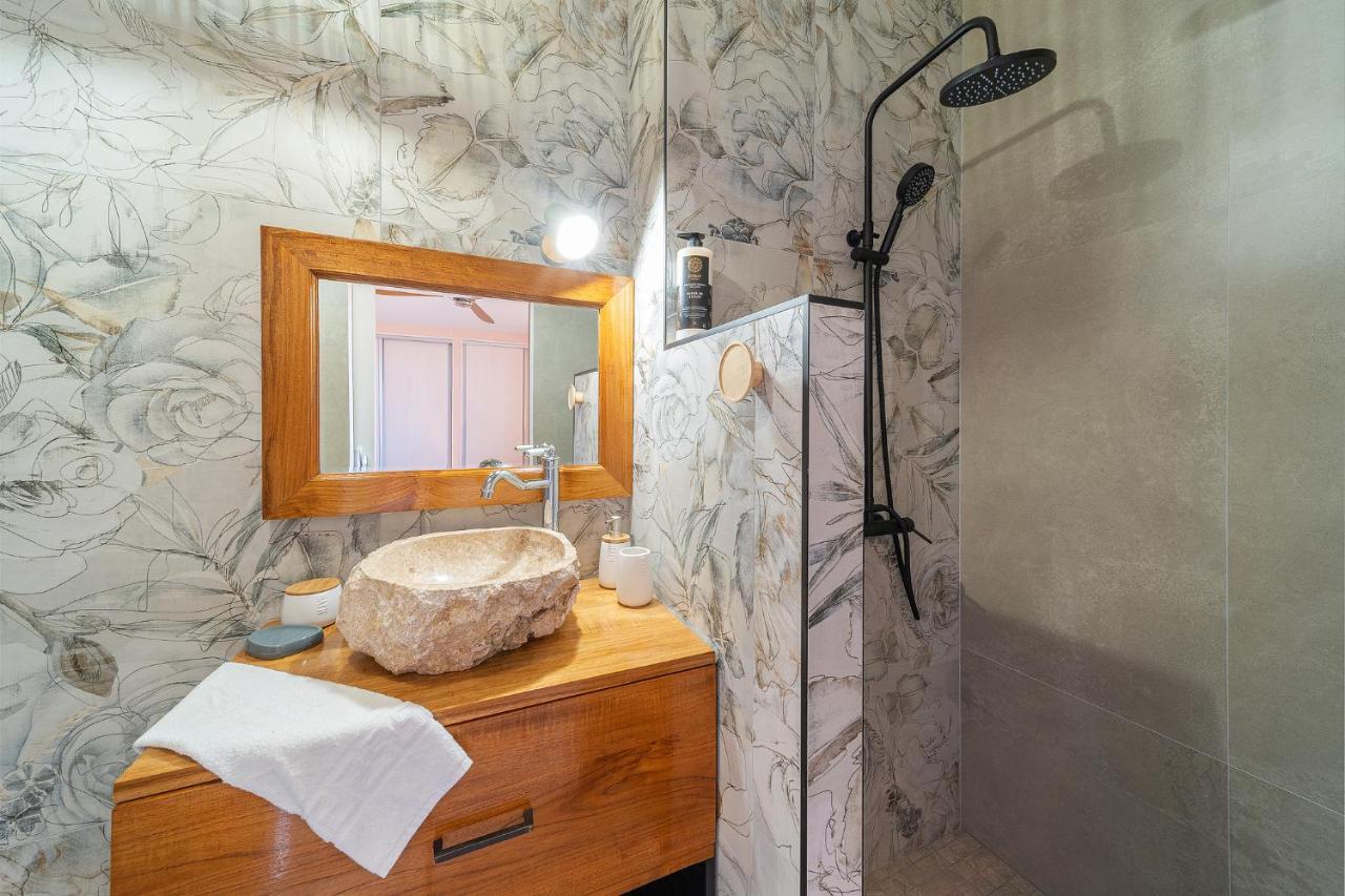 Ocean Nest T4 Renove Vue Mer Splendide La Saline Les Bains Exterior photo